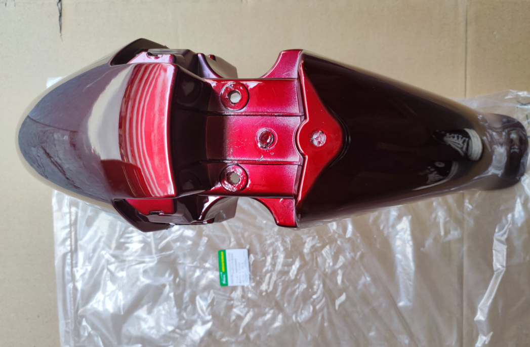 C100 front clay plate black and red